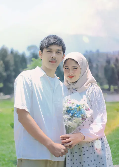 Foto sampul undangan Jessy & Rendi