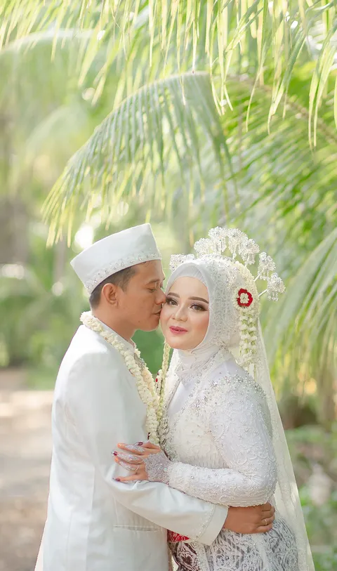 Foto sampul undangan Fuad & Wiwik