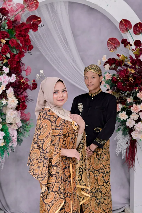 Foto sampul undangan Afi & Rezha