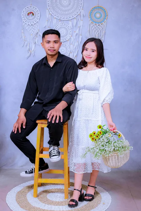 Foto sampul undangan Ley & Stela