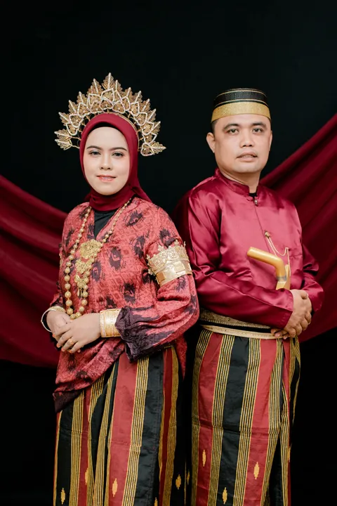 Foto sampul undangan Indri & Ucok