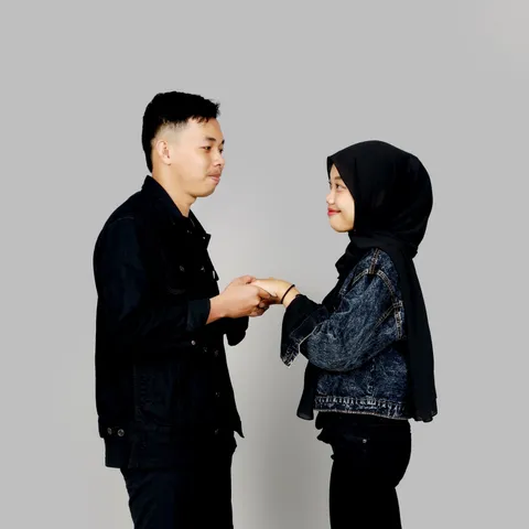 Foto sampul undangan Lina & Fa'i
