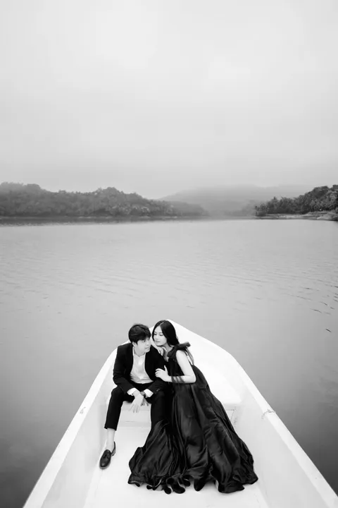 Foto sampul undangan Damang & Runika