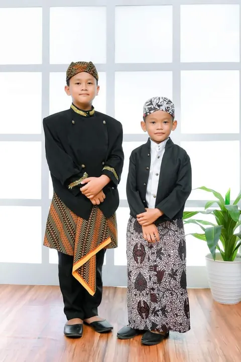 Foto sampul undangan Undangan & Khitan
