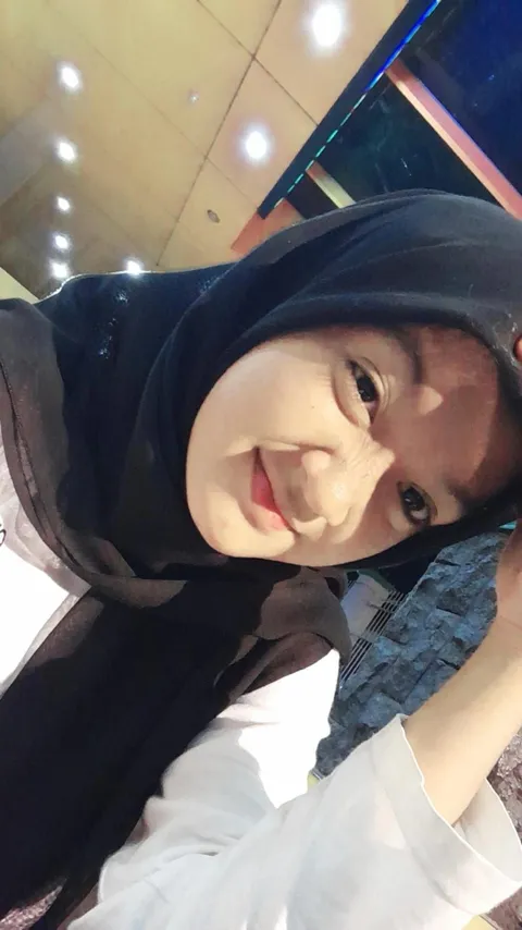 Foto sampul undangan Pembeatan Saskia