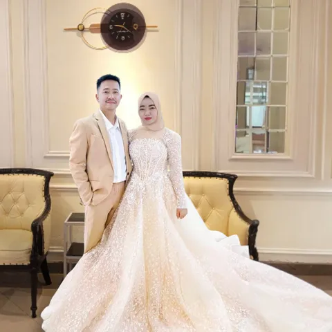 Foto sampul undangan Ani & Latief