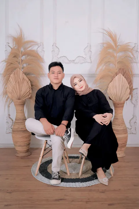 Foto sampul undangan Rizal & Hasna