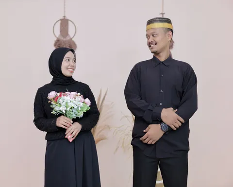 Foto sampul undangan Sahra & 085240755898