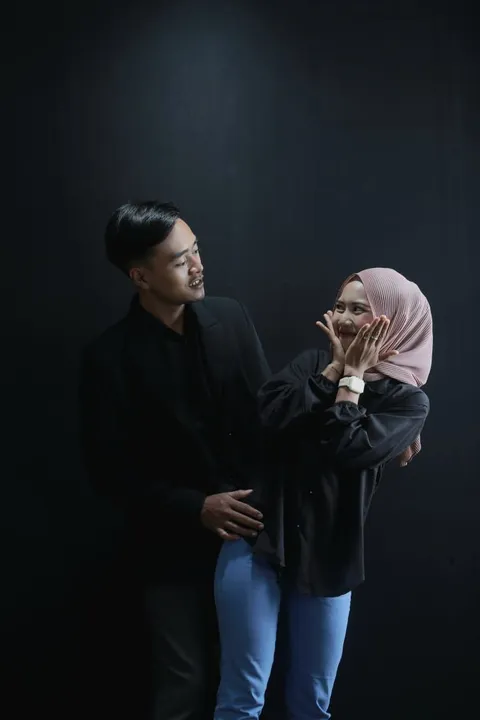 Foto sampul undangan Hanafi & Riris