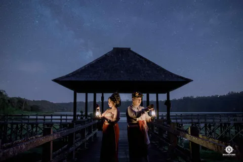 Foto sampul undangan Yunita & Dwipa