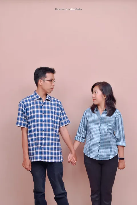 Foto sampul undangan Ronald & Putri