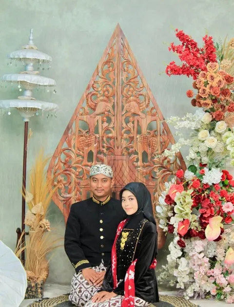 Foto sampul undangan Bella Fira Amalia & Laksono Tri Wibowo