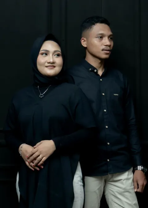 Foto sampul undangan Van & Ayu
