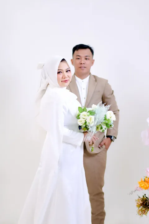 Foto sampul undangan Yadin & Ica