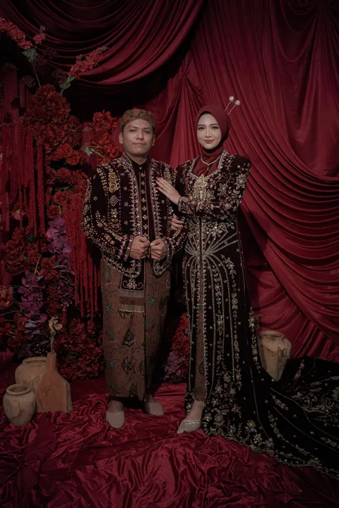 Foto sampul undangan Aghnia & Yudha