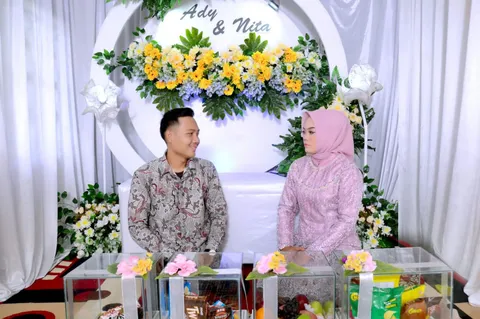 Foto sampul undangan Marina & Kamal