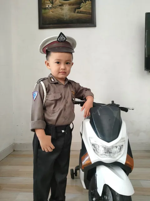Foto sampul undangan Khitanan Keluarga Bapa Rudi