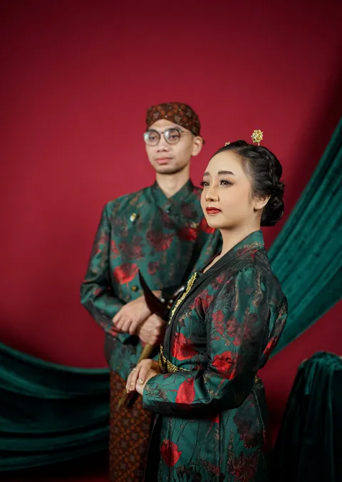 Foto sampul undangan Ramzi & Olyvia