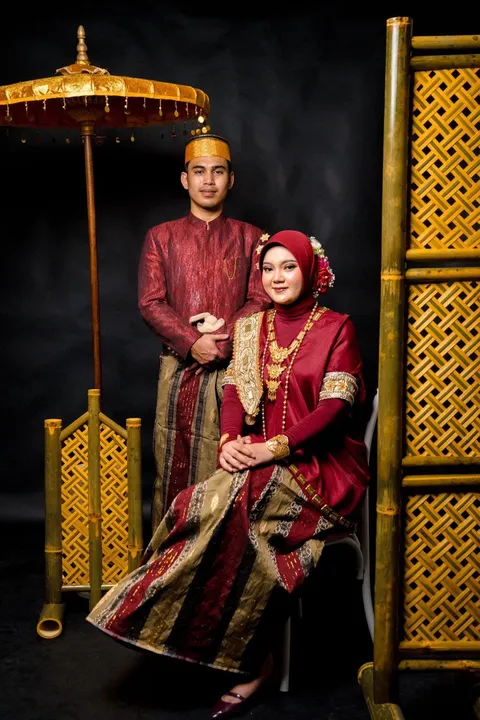 Foto sampul undangan Indra & Ainun