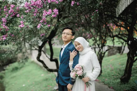 Foto sampul undangan Fadia & Salsabila