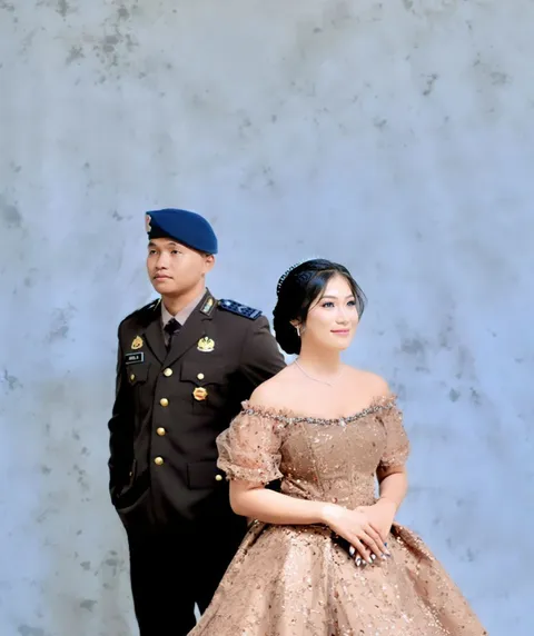 Foto sampul undangan Lestarina Awing & Bripda Ariel Natanel Loho
