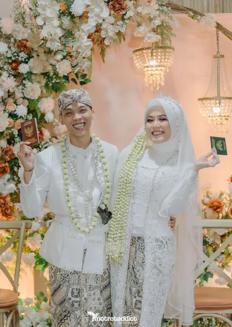 Foto sampul undangan Zulfadli & Mutia