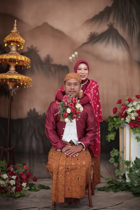 Foto sampul undangan Hendra & Lisa