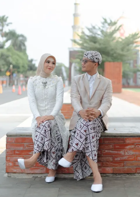 Foto sampul undangan Jetti & Azaky