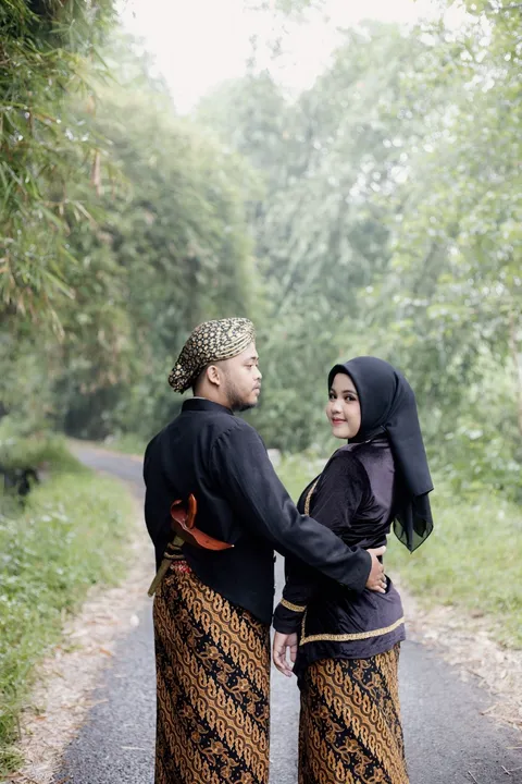Foto sampul undangan Riffaldy & Dewi