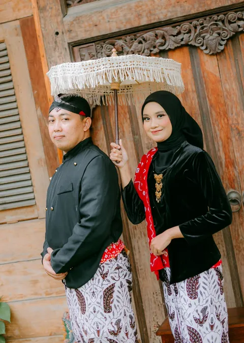 Foto sampul undangan Aysha & Anam