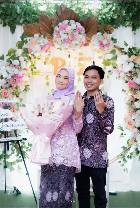 Foto sampul undangan Zamzam & Reny