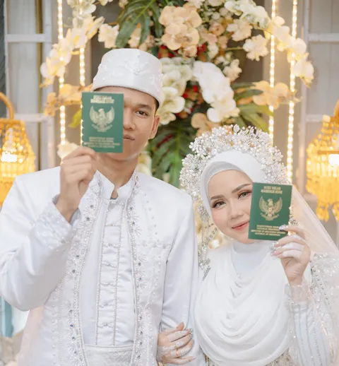Foto sampul undangan Dimas & Nisya