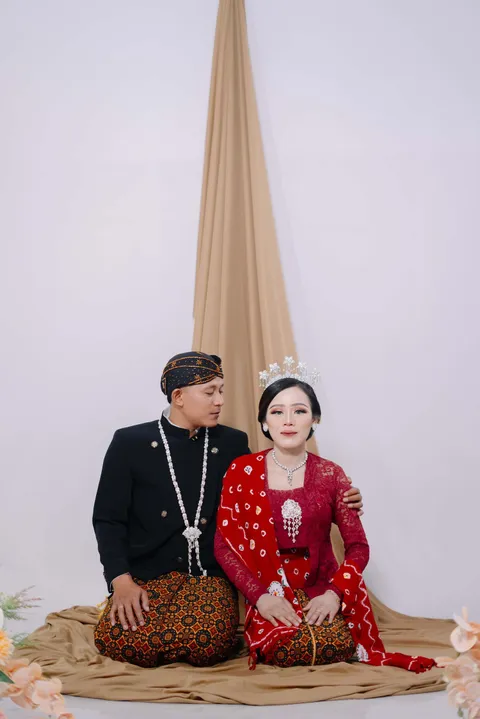 Foto sampul undangan Mirza & Veri