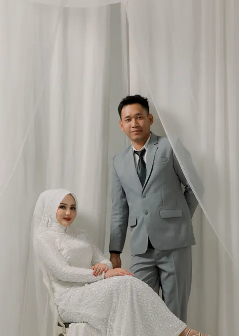 Foto sampul undangan Yoyok & Meidina