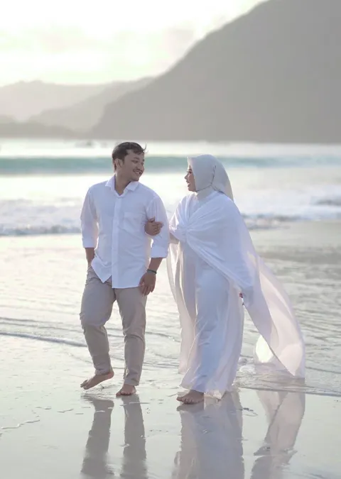 Foto sampul undangan Ajib & Fitri