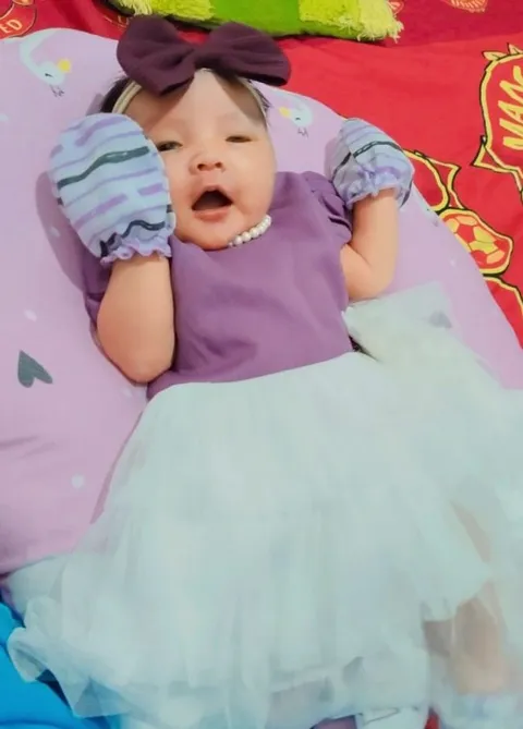 Foto sampul undangan Tasmiyah Dan Aqiqah Nur Azizah Khairunnisa