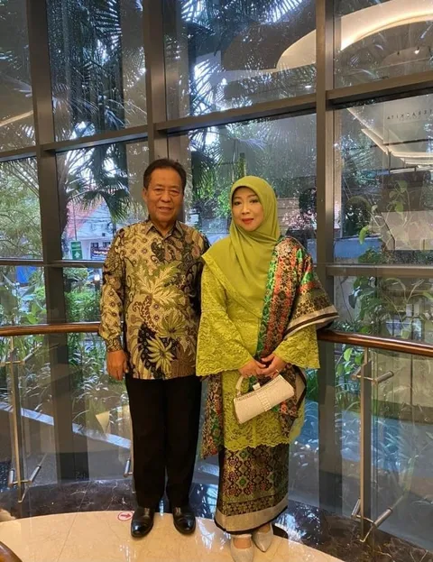Foto sampul undangan H Fahmi & Hj Ike