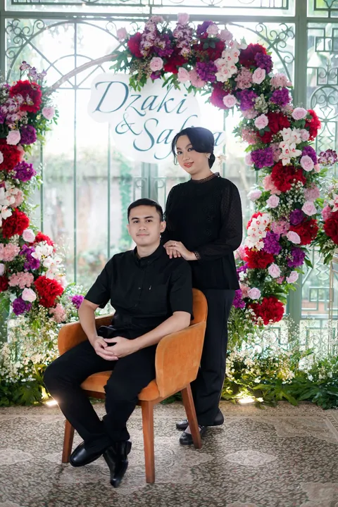 Foto sampul undangan Safira & Dzaki