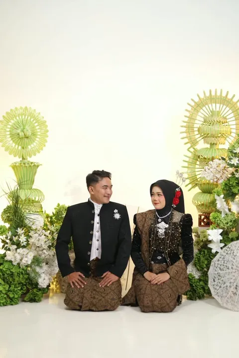 Foto sampul undangan Miftakhul Jannah & Nur Hidayah