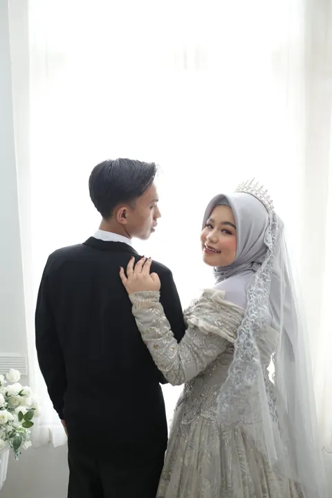 Foto sampul undangan Nava & Rian