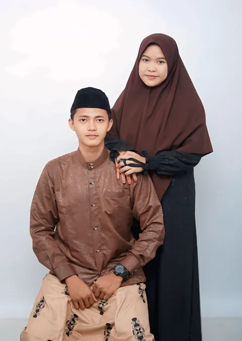Foto sampul undangan Roroh & Satria