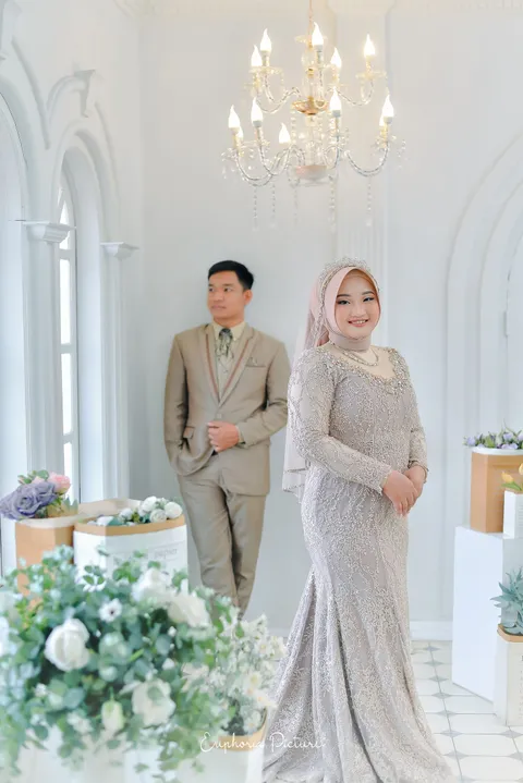 Foto sampul undangan Cindi & April