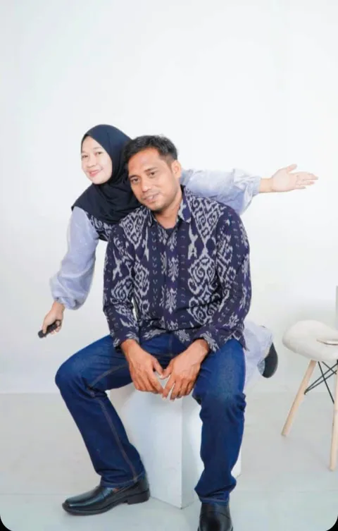 Foto sampul undangan Andri & Mia