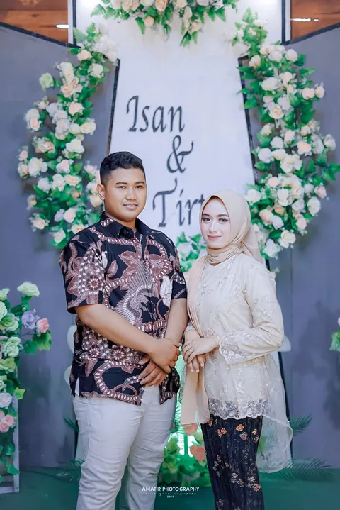 Foto sampul undangan Tirta Fitri Nurhaliza & Isan Mas'ardy