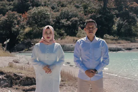 Foto sampul undangan Fazri Nursoba & Fuja Fujianti