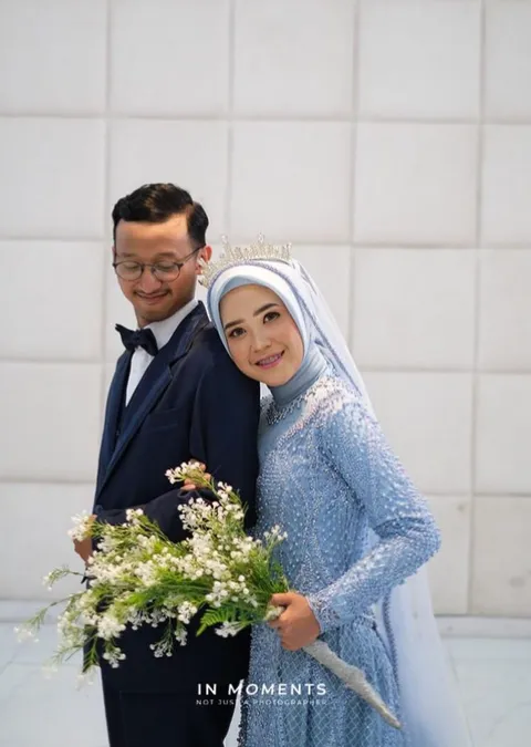 Foto sampul undangan Rifqi & Lisda