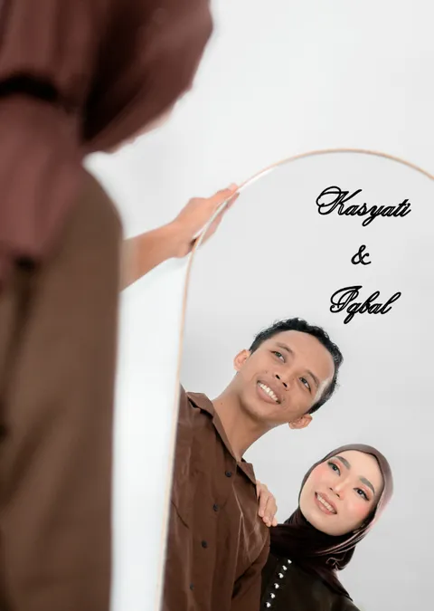 Foto sampul undangan Kasyati & Iqbal