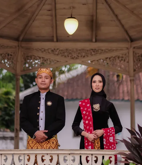 Foto sampul undangan Azi & Sinta