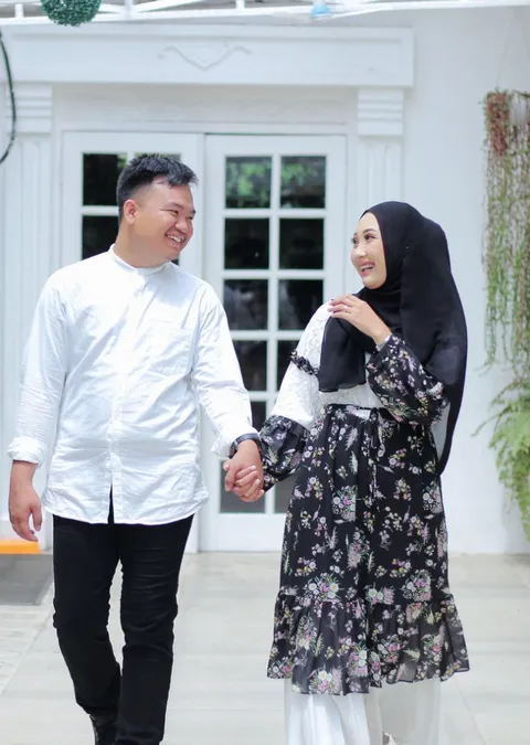 Foto sampul undangan Jul & Ayu