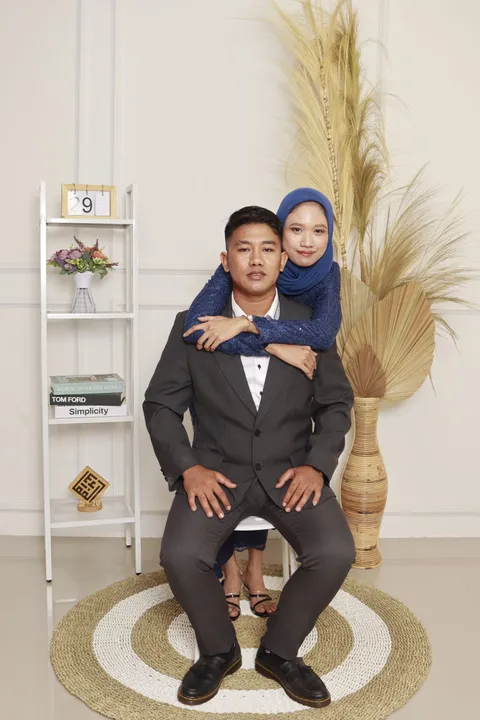 Foto sampul undangan Rika & Erlangga